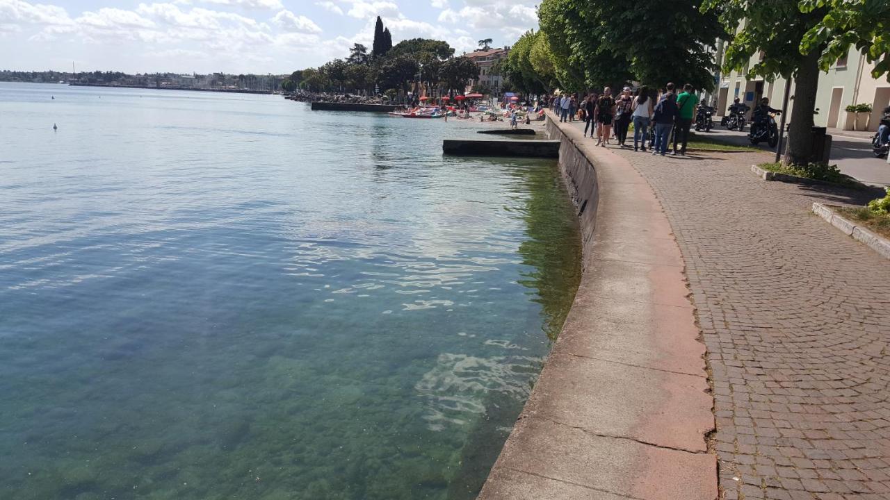 Le Rive Διαμέρισμα Ντεζεντσάνο ντελ Γκάρντα Εξωτερικό φωτογραφία