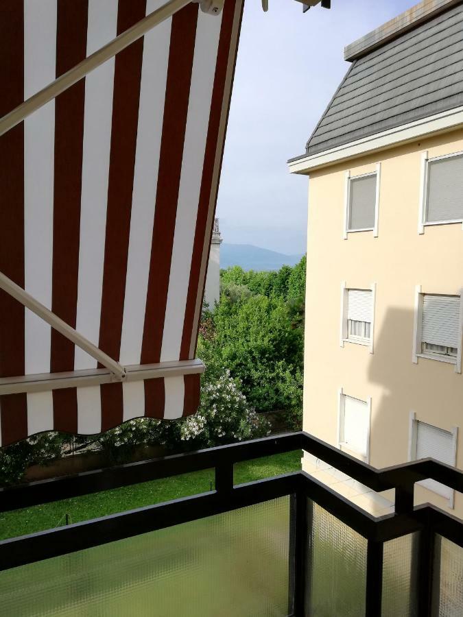 Le Rive Διαμέρισμα Ντεζεντσάνο ντελ Γκάρντα Εξωτερικό φωτογραφία